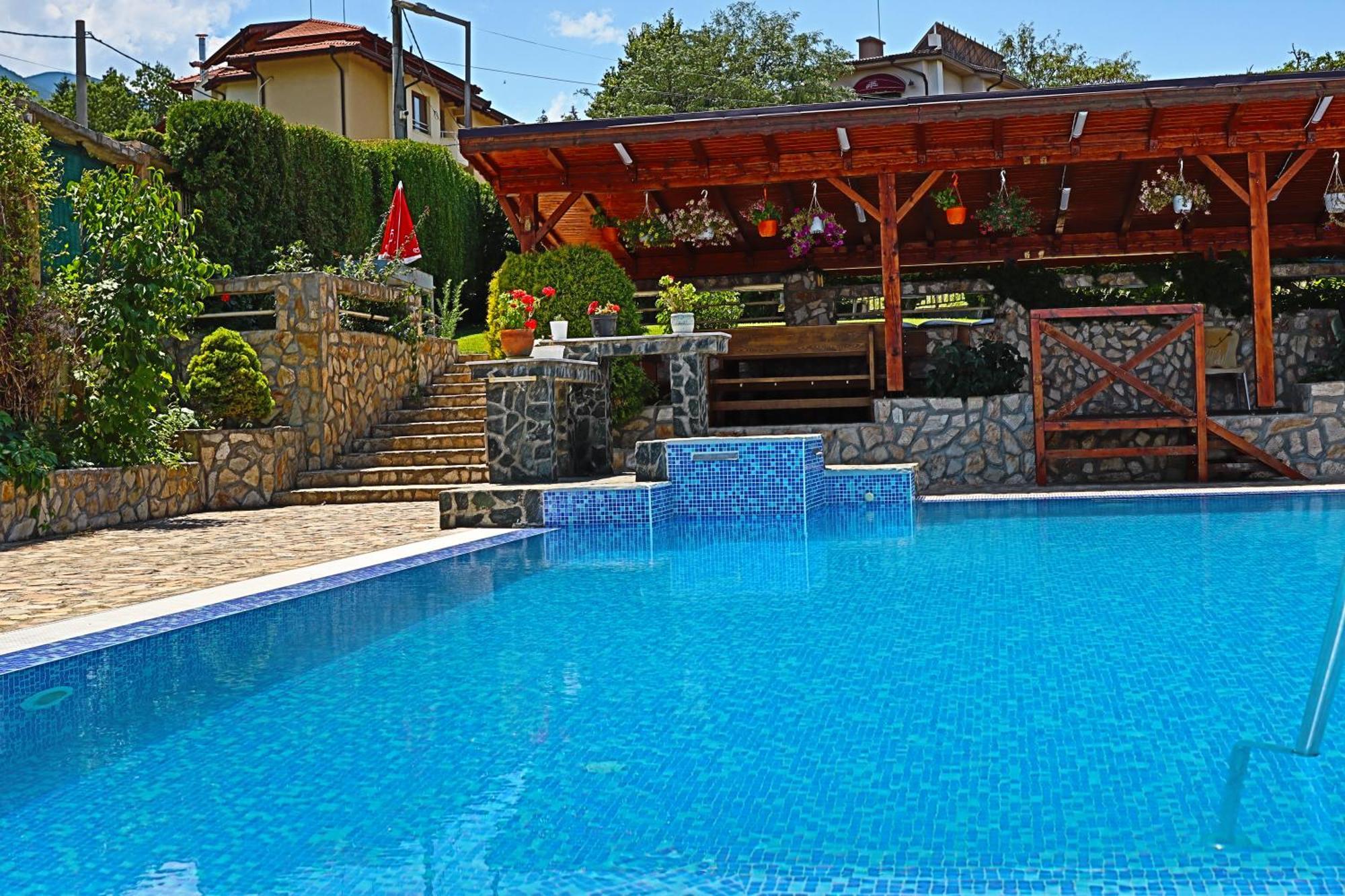 Holiday House Kubrat 萨帕雷瓦巴尼亚 外观 照片