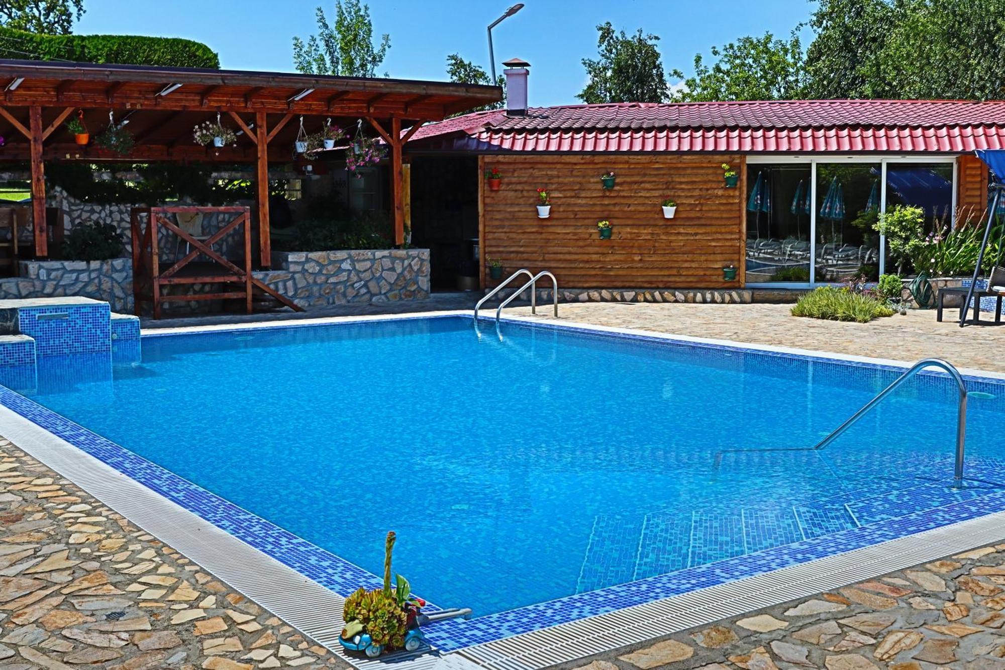 Holiday House Kubrat 萨帕雷瓦巴尼亚 外观 照片