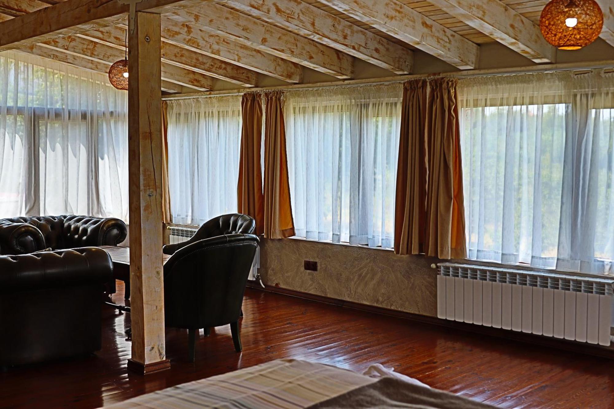 Holiday House Kubrat 萨帕雷瓦巴尼亚 外观 照片