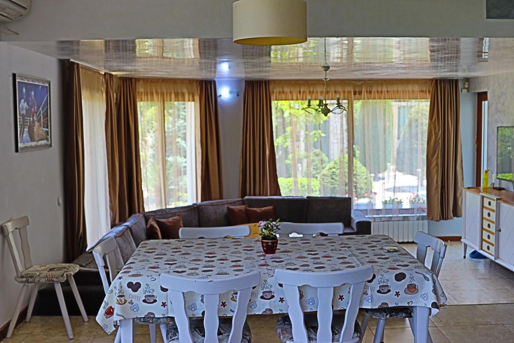 Holiday House Kubrat 萨帕雷瓦巴尼亚 外观 照片